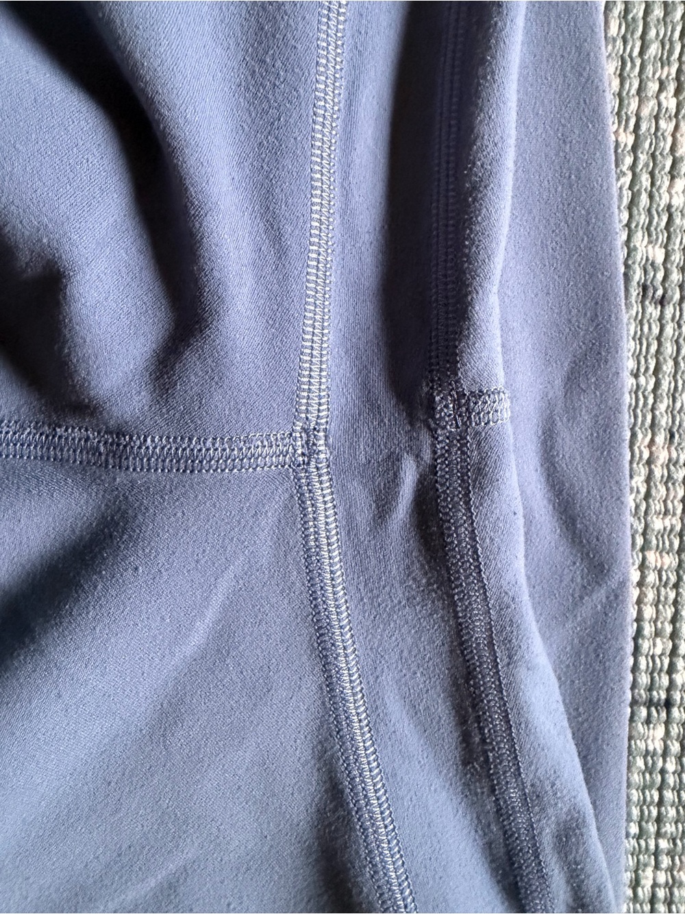 Lululemon Align Pant 25"
Oasis Blue Size 10 - Picture 7 of 8